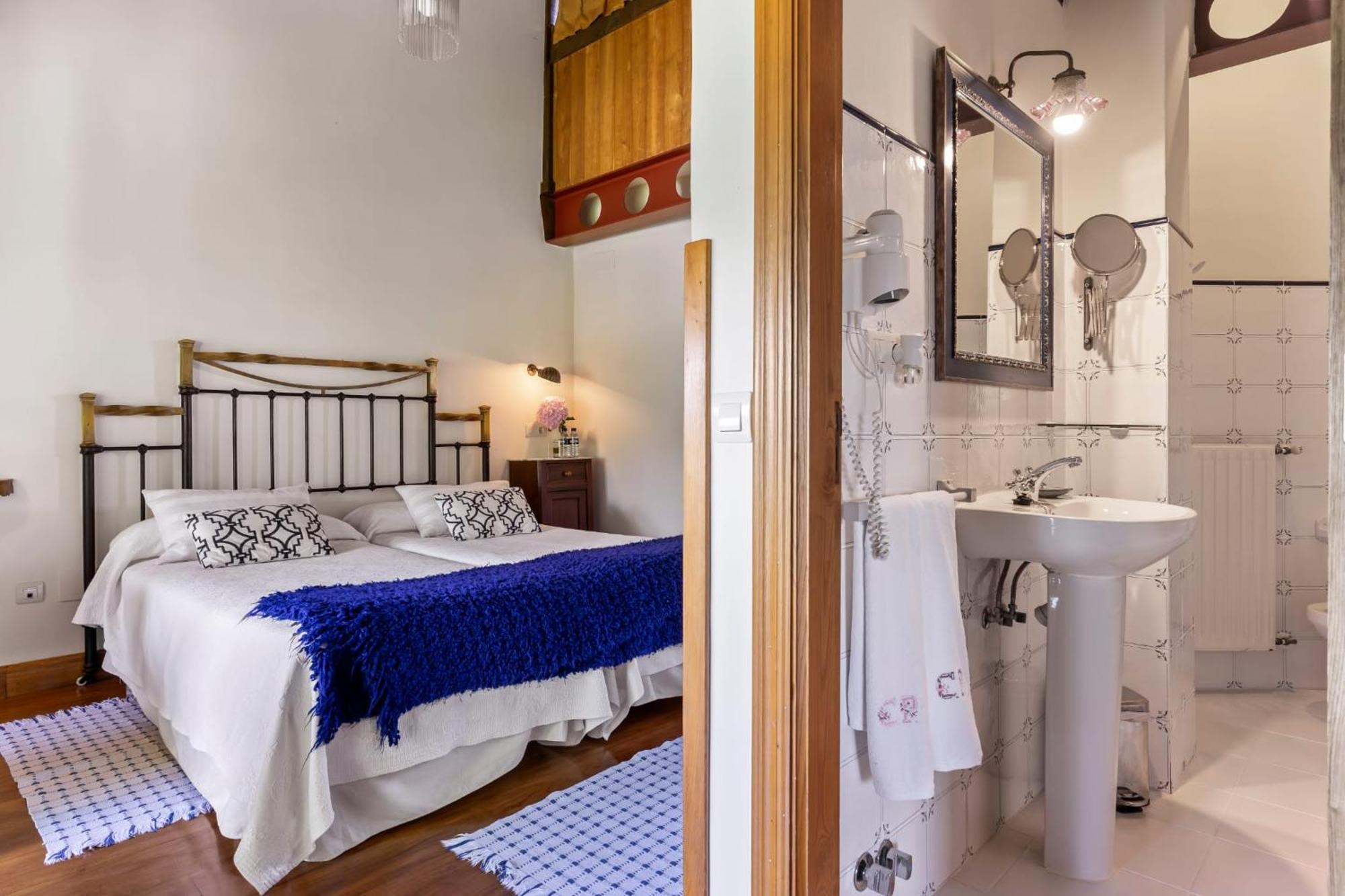 Bed and Breakfast Casa Peleyon Кастрополь Екстер'єр фото
