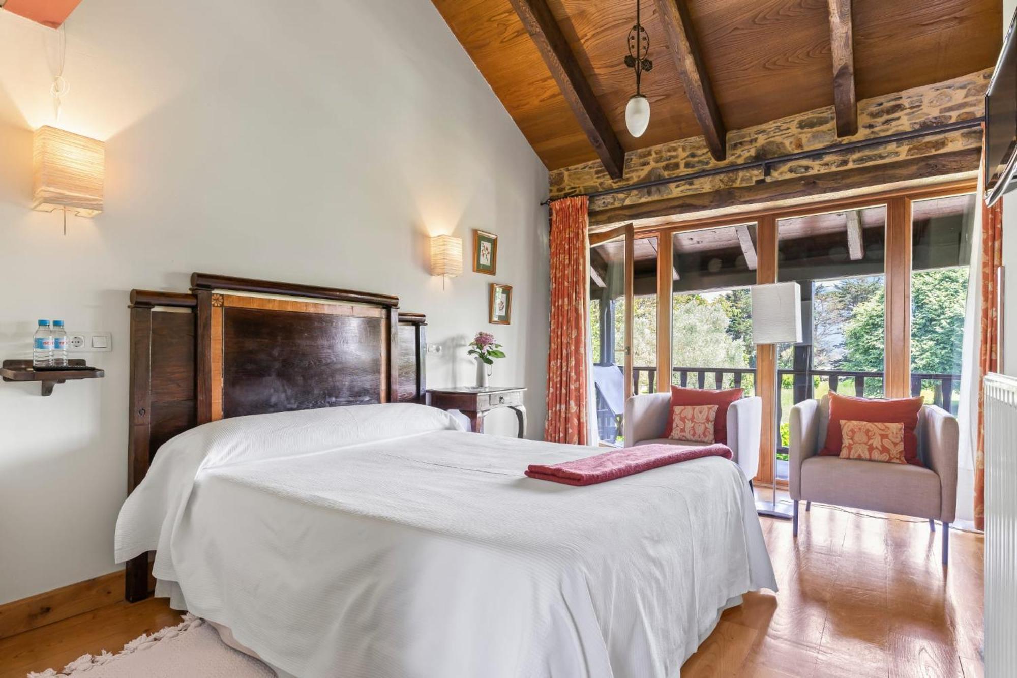 Bed and Breakfast Casa Peleyon Кастрополь Екстер'єр фото