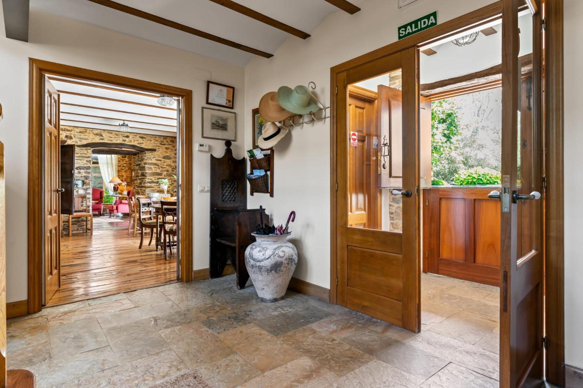 Bed and Breakfast Casa Peleyon Кастрополь Екстер'єр фото